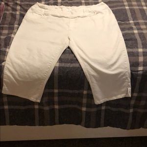 Blair White Capri